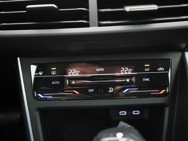 Volkswagen Polo (2022) — foto 9 van 38
