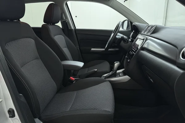 Suzuki Vitara (2021) — foto 17 van 19