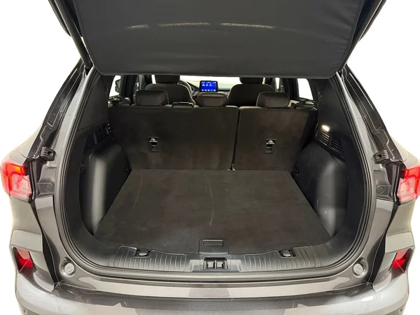 Ford Kuga (2023) — foto 17 van 30