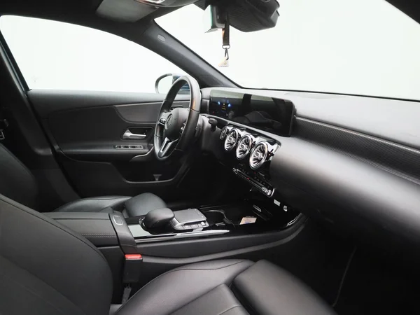 Mercedes-Benz A-Klasse (2020) — foto 28 van 38
