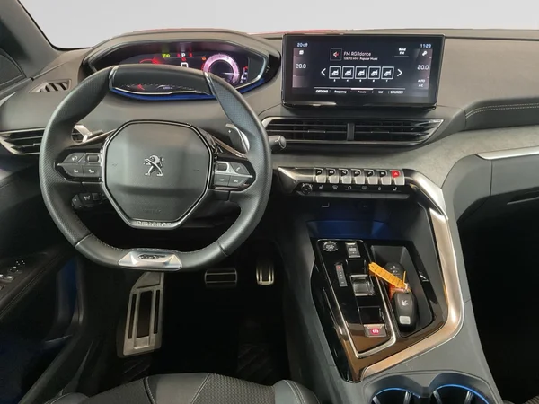 PEUGEOT 3008 (2023) — foto 2 van 22