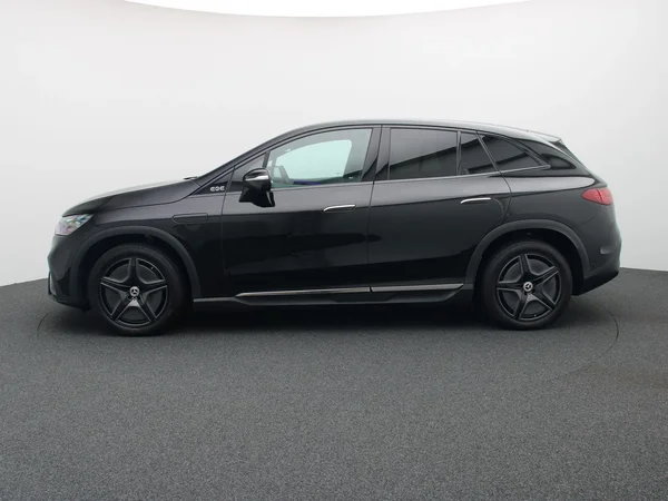 Mercedes-Benz EQE (2025) — foto 29 van 34