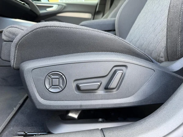 AUDI A5 Avant (2025) — foto 2 van 24