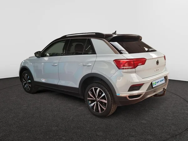 VOLKSWAGEN T-Roc (2021) — foto 16 van 22