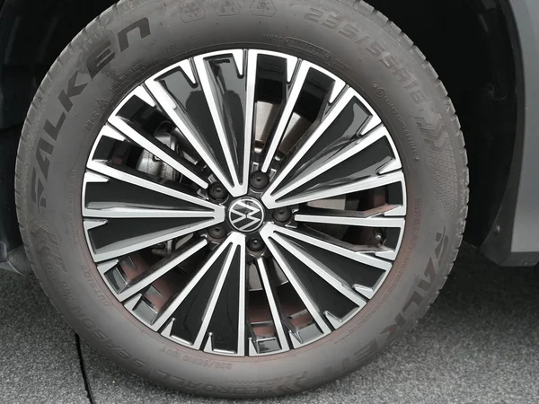 VOLKSWAGEN Tayron (2025) — foto 28 van 30