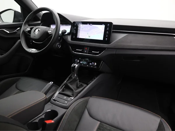 SKODA Kamiq (2024) — foto 17 van 23