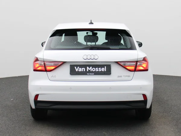 Audi A1 Sportback (2023) — foto 35 van 39