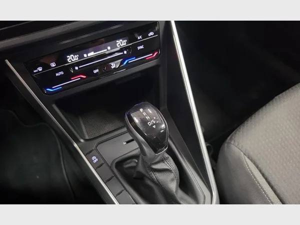 Volkswagen Polo (2024) — foto 16 van 27