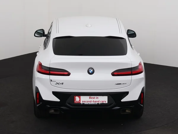 BMW X4 (2022) — foto 26 van 29
