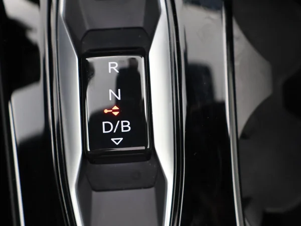 AUDI Q6 e-tron (2026) — foto 20 van 33