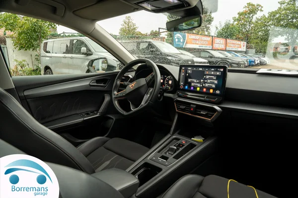 Cupra Leon (2023) — foto 25 van 47