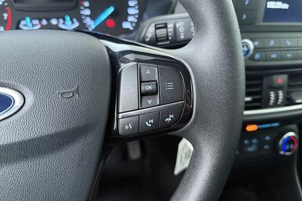 Ford Fiesta (2018) — foto 6 van 22