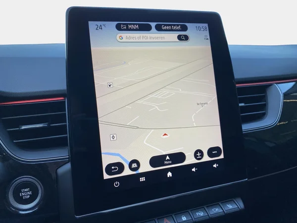 Renault Arkana (2022) — foto 9 van 22