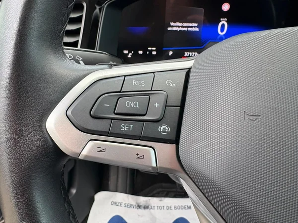 VOLKSWAGEN Polo (2024) — foto 19 van 19