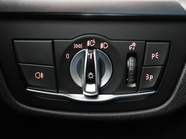 BMW X4 (2022) — foto 19 van 29