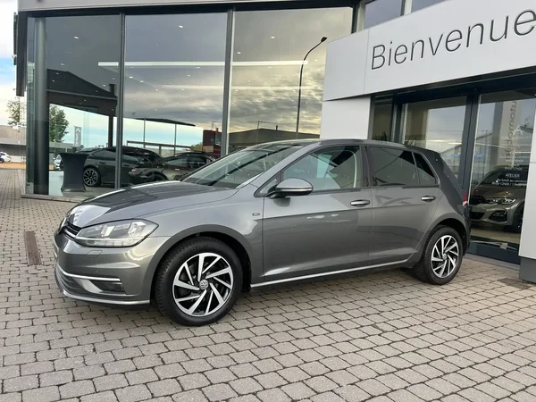 Volkswagen Golf (2019) — foto 9 van 21