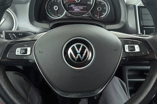 Volkswagen Up! (2022) — foto 4 van 33
