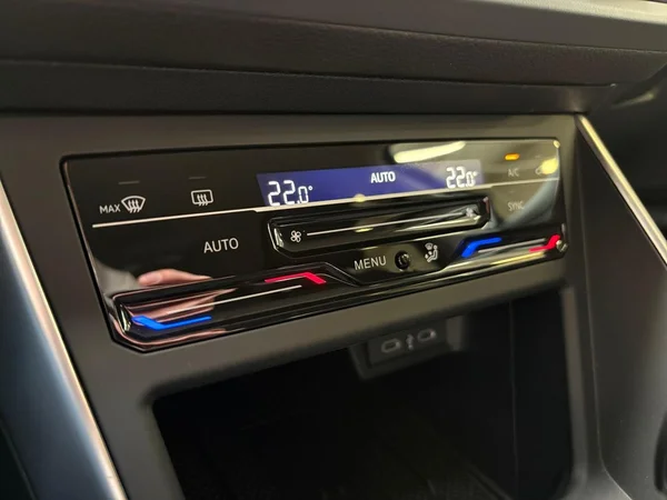 VOLKSWAGEN Polo (2026) — foto 2 van 15