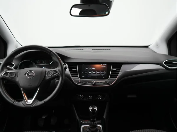 OPEL Crossland (2019) — foto 4 van 24