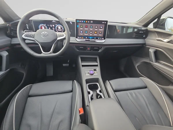 VOLKSWAGEN Tiguan (2026) — foto 5 van 24