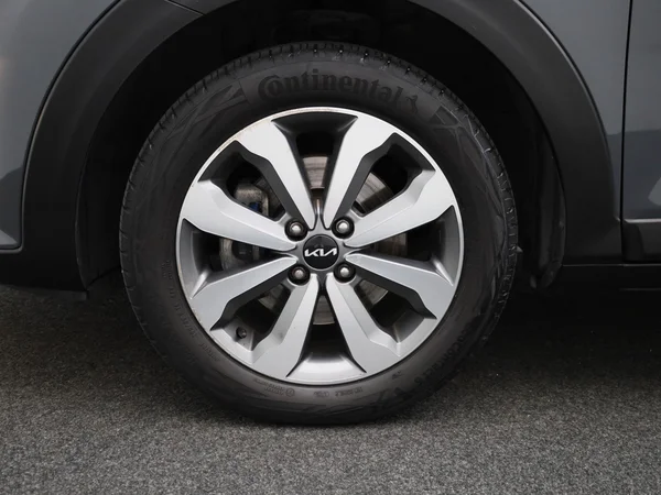 Kia Stonic (2022) — foto 5 van 34
