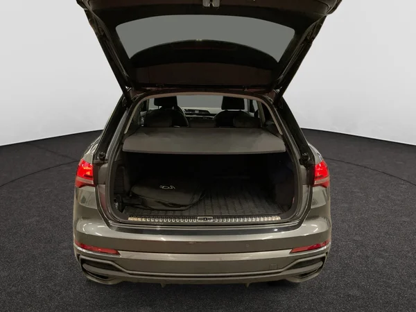AUDI Q3 PHEV (2022) — foto 3 van 24