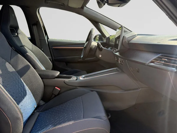 CUPRA Born (2026) — foto 8 van 24
