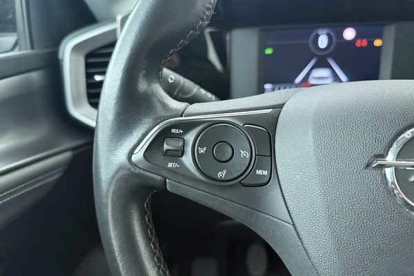 Opel Mokka (2022) — foto 6 van 22