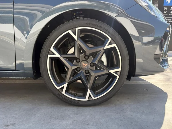 CUPRA Leon (2026) — foto 17 van 24