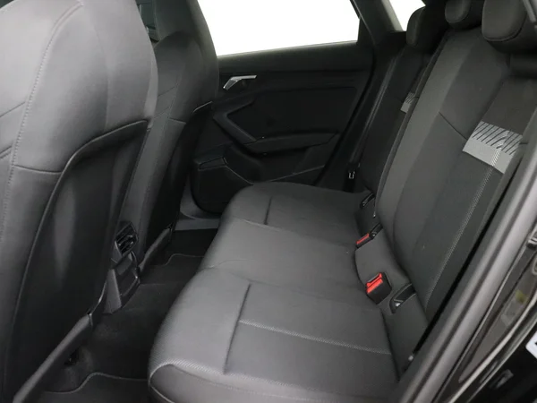 AUDI A3 Sportback (2024) — foto 3 van 17