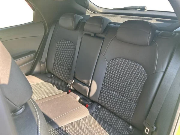 KIA XCeed (2024) — foto 4 van 31