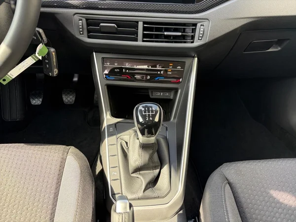VOLKSWAGEN Polo (2026) — foto 6 van 27