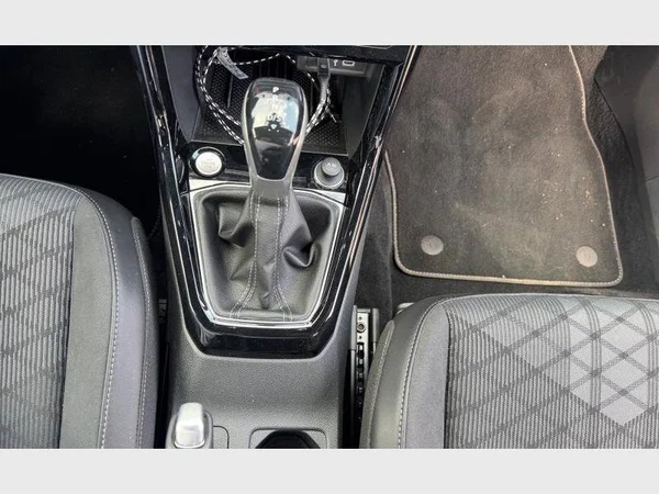 Volkswagen T-Cross (2025) — foto 13 van 24