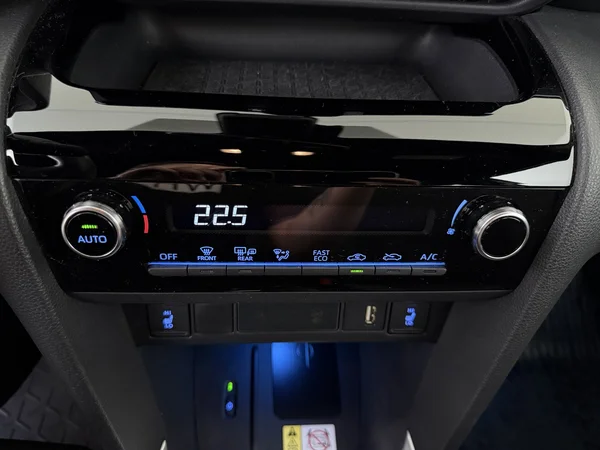 TOYOTA Yaris Cross (2022) — foto 17 van 30