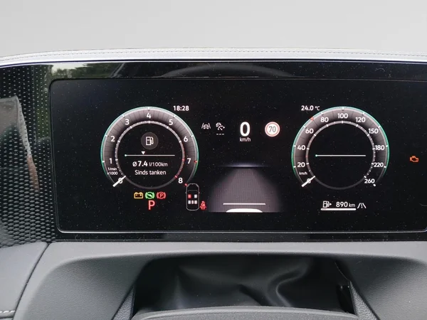 VOLKSWAGEN Tiguan (2026) — foto 13 van 14