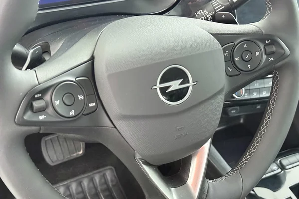 Opel Corsa (2025) — foto 15 van 28