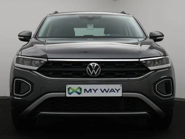 VOLKSWAGEN T-Roc (2023) — foto 13 van 23