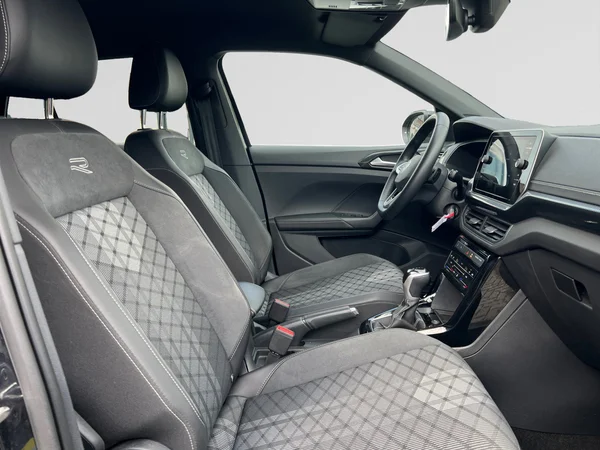 VOLKSWAGEN T-Cross (2025) — foto 3 van 24