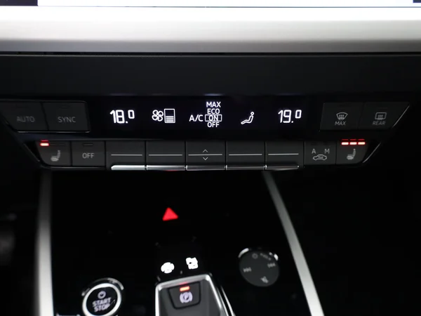 AUDI Q4 e-tron (2025) — foto 24 van 24