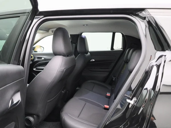 Jeep Avenger (2023) — foto 4 van 43