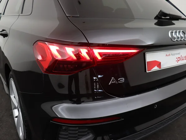 AUDI A3 Sportback (2024) — foto 6 van 17