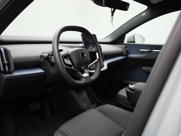 Volvo EX30 (2024) — foto 20 van 40