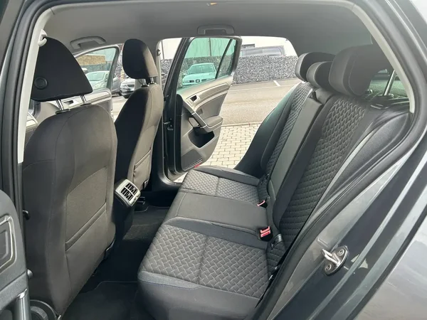 Volkswagen Golf (2019) — foto 8 van 21