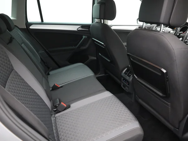 VOLKSWAGEN Tiguan (2017) — foto 23 van 23