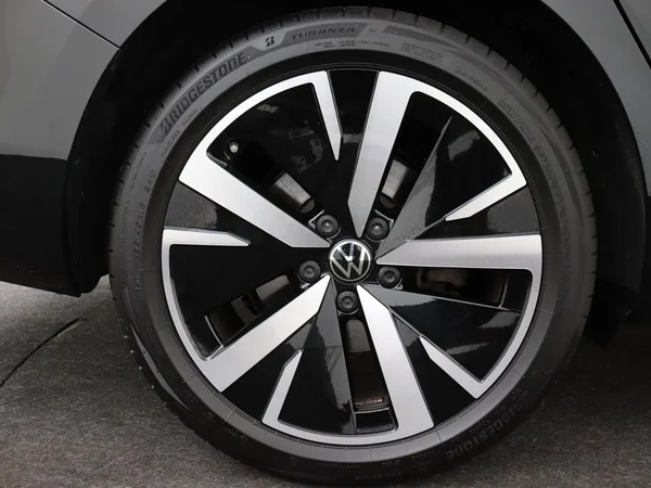 VOLKSWAGEN Passat SW (2025) — foto 10 van 18