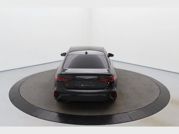 AUDI A3 Sedan (2025) — foto 3 van 26