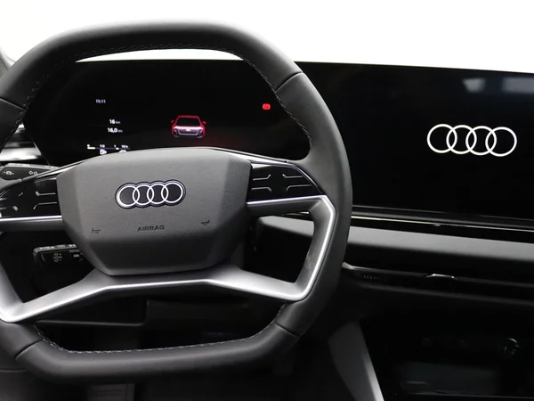 AUDI A5 Avant e-hybrid (PHEV) (2025) — foto 8 van 25