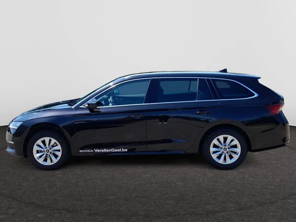 SKODA Octavia Combi (2025) — foto 23 van 23