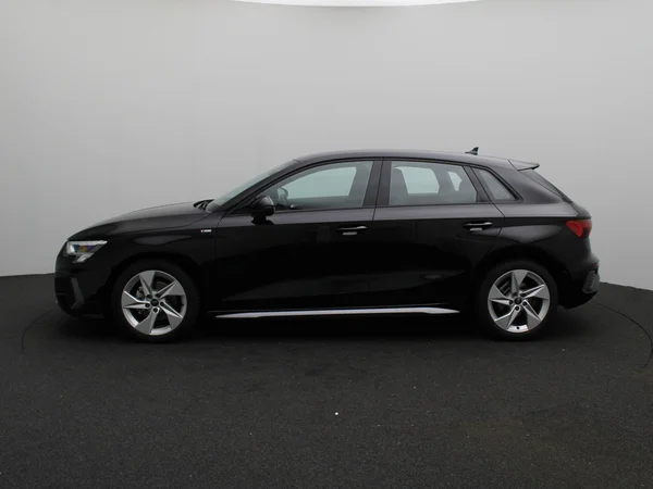 AUDI A3 Sportback (2024) — foto 21 van 23