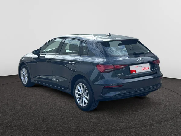 AUDI A3 Sportback (2023) — foto 8 van 15